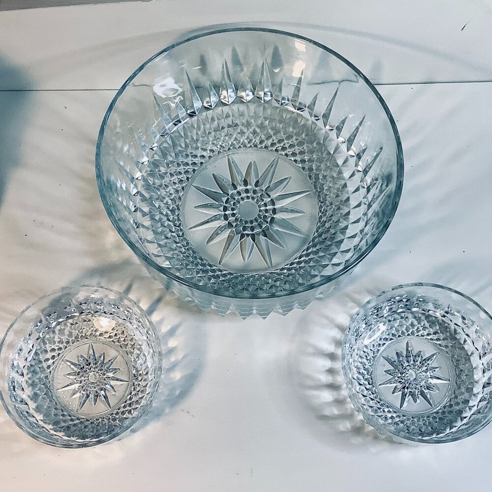 Vintage Arcoroc Diamant Starburst Bowl Set (Large 9" Bowl + Two 5" Bowls)